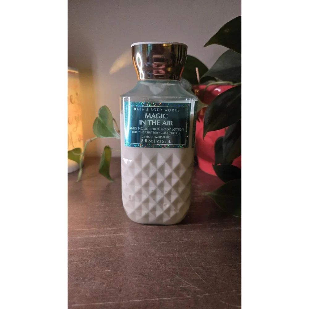 Bath & Body Works MAGIC IN THE AIR Body Lotion 8 oz‎ Shea Discontinued *READ